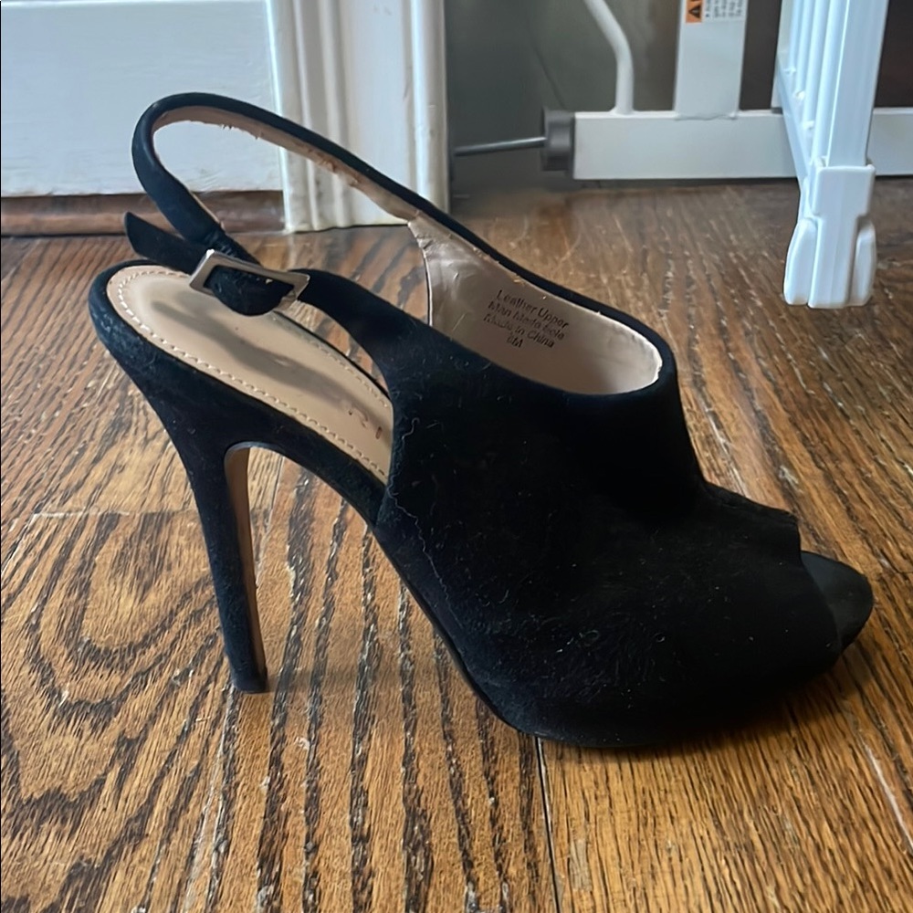 Tesori Black Slingback Stiletto Heels